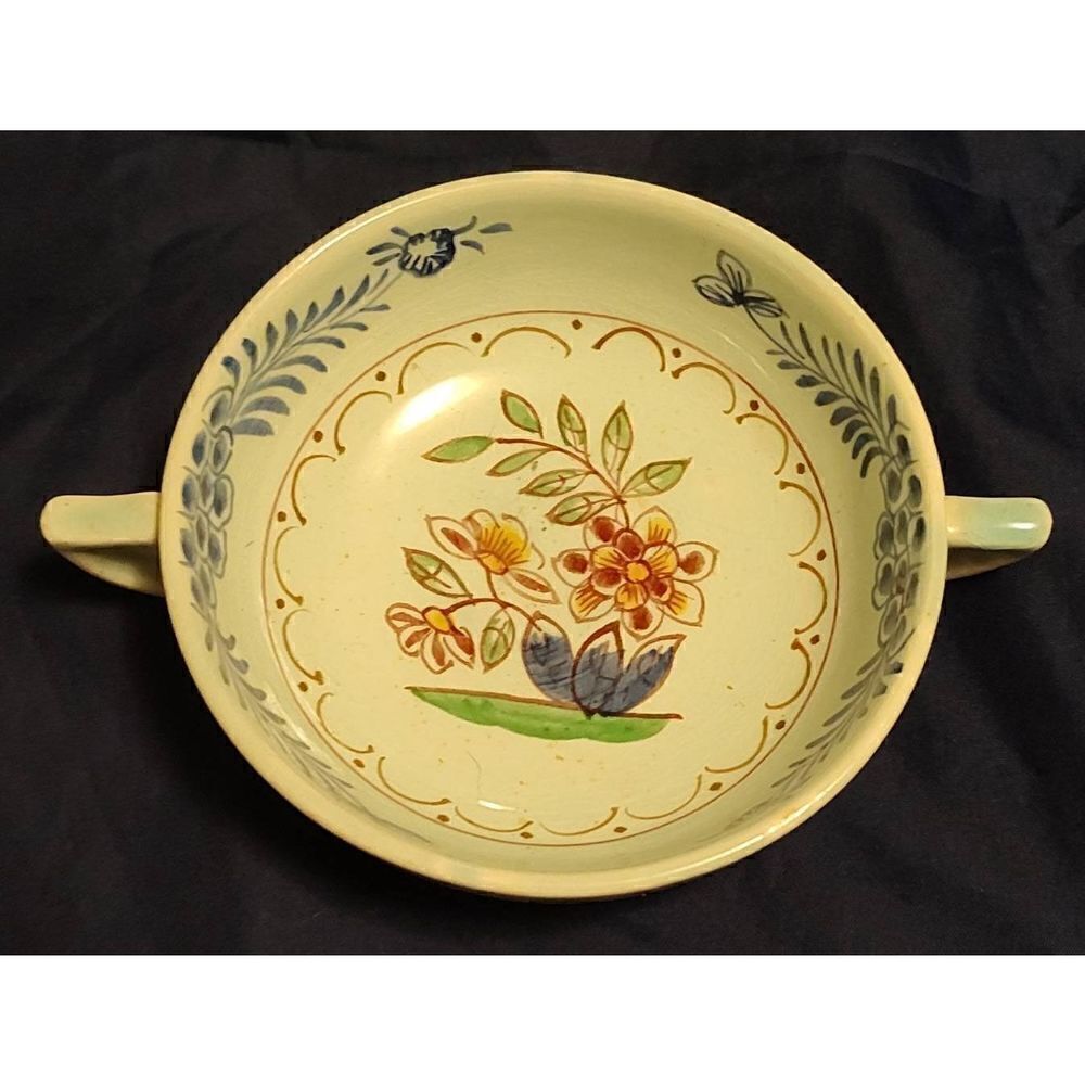 Vintage Adams England Calyx Ware dish Double handled. 4.75" across.